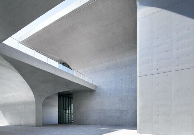 龍美術(shù)館西岸館的建造與思辨——章明、袁烽與柳亦春對(duì)談